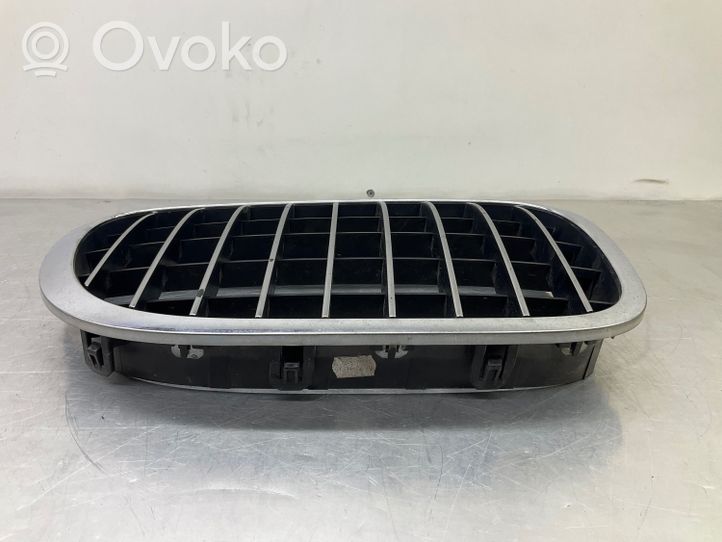 BMW 7 F01 F02 F03 F04 Etusäleikkö 7203197