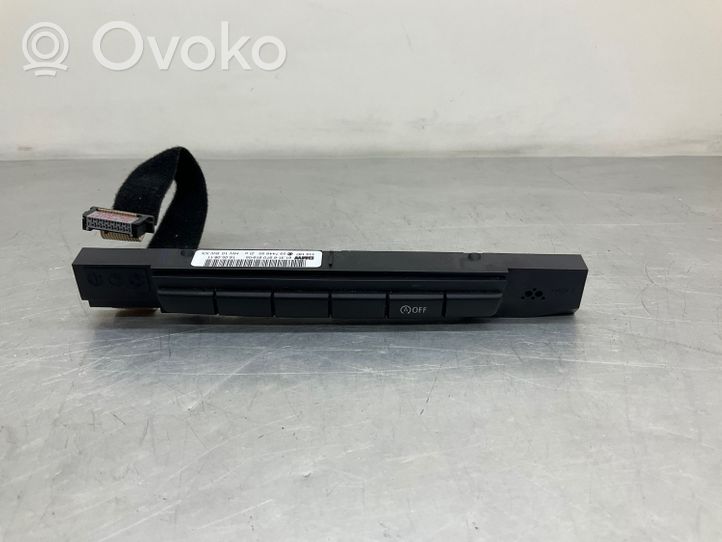 BMW 3 E90 E91 Antipraslidimo/ sukibimo (ASR) jungtukas 6970919