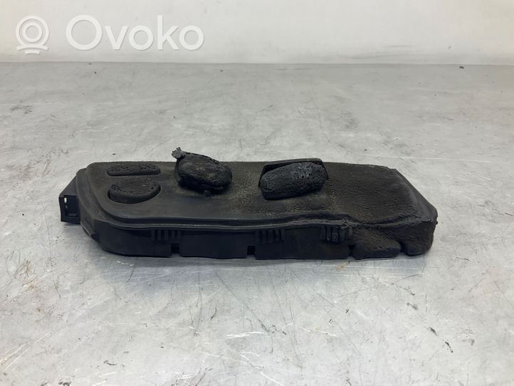 BMW 5 G30 G31 Interruttore di controllo del sedile 9384918