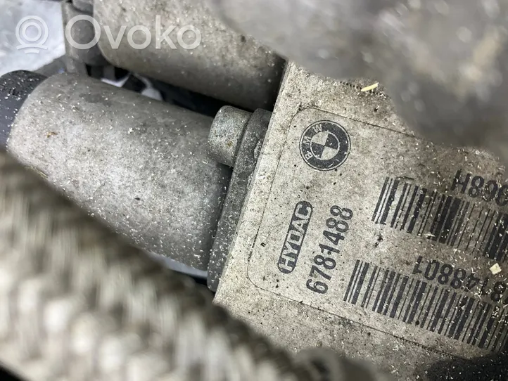 BMW 5 E60 E61 Aktyvaus stabilizatoriaus valdymo/ vožtuvų blokas 6781488