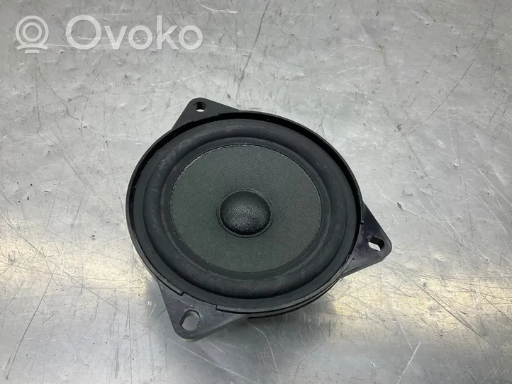 BMW 5 F10 F11 Enceinte de plage arrière 9239183