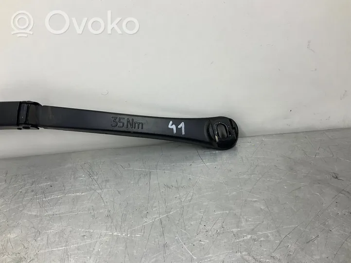 BMW 5 E60 E61 Front wiper blade arm 7198597