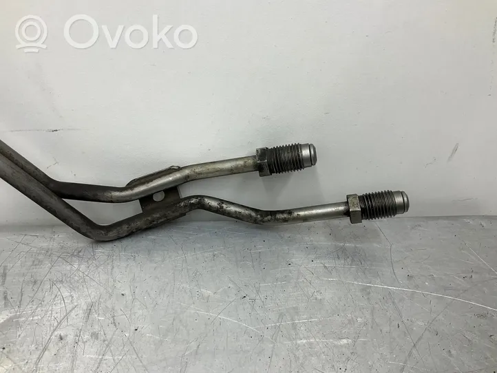 BMW 5 E60 E61 Aktyvaus stabilizatoriaus vamzdelis (-ai)/ žarna (-os) 6766231