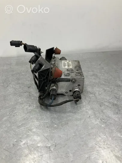 BMW 5 E60 E61 Active stabilizer control/valve assembly 6781488