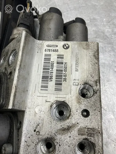 BMW 5 E60 E61 Aktyvaus stabilizatoriaus valdymo/ vožtuvų blokas 6781488