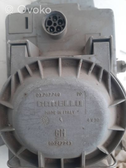 Opel Omega A Lampa przednia 03767748