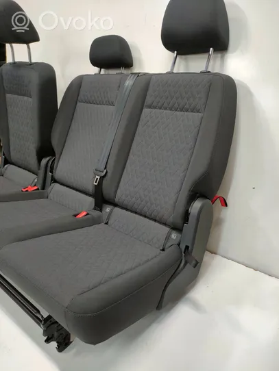 Volkswagen Caddy Seat set 2K7883505