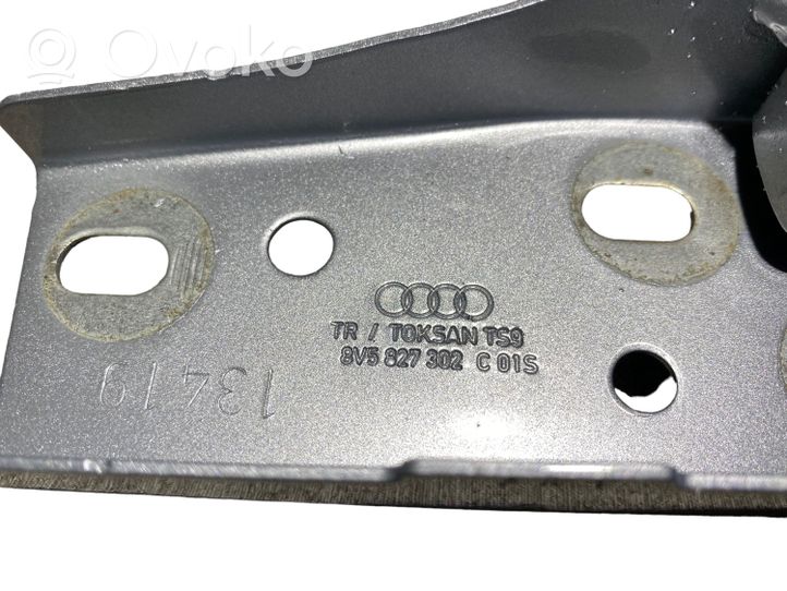 Audi A3 S3 8V Петля (петли) задней крышки 8V5827302C