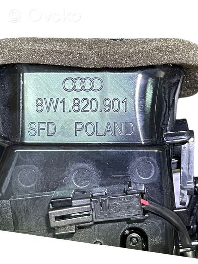 Audi A4 S4 B9 Boczna kratka nawiewu deski rozdzielczej 8W1820901