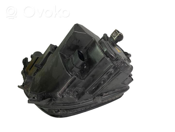 Audi A4 S4 B9 Lampa przednia 8W0941006B