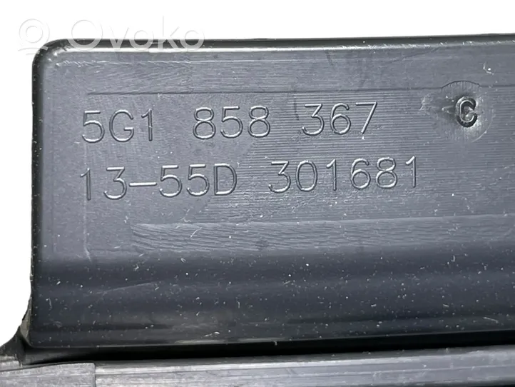 Volkswagen Golf VII Element deski rozdzielczej / dół 5G1858367