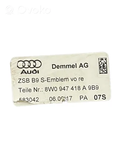 Audi A4 S4 B9 Priekinio slenksčio apdaila (vidinė) 8W0947418A