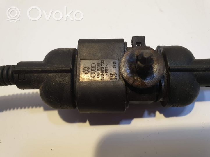 Volkswagen Touran I Electromagnetic valve 03G131051H