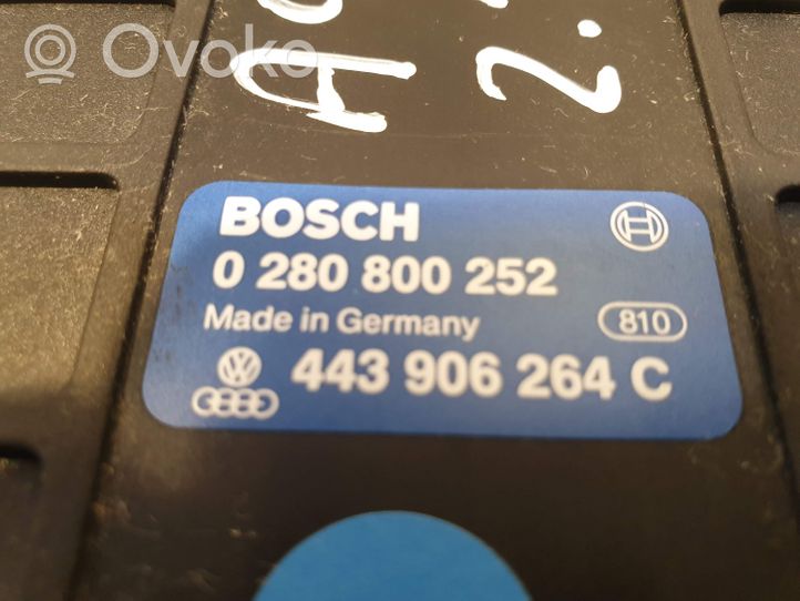 Audi 80 90 S2 B4 Calculateur moteur ECU 0280800252