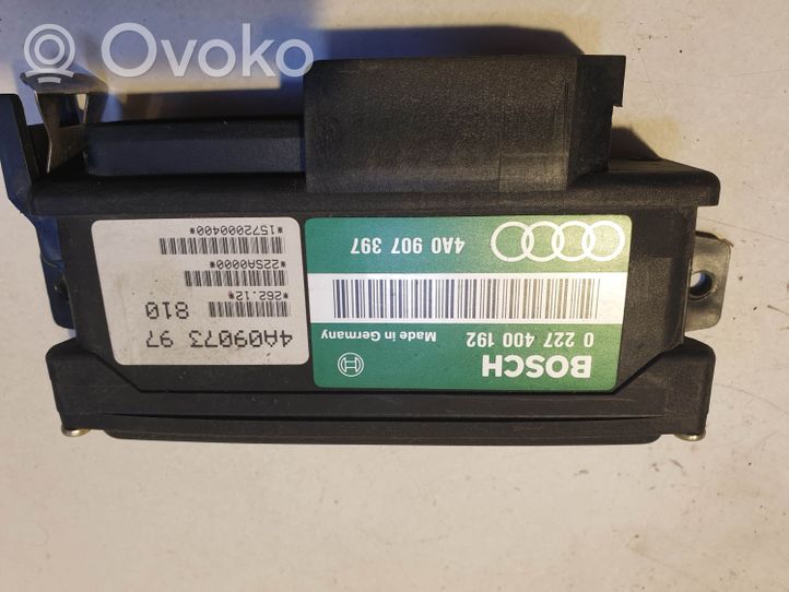 Audi 100 S4 C4 Degalų purkštukų (forsunkių) valdymo blokas 0227400192