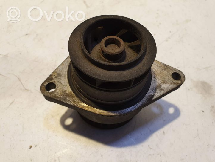 Volkswagen Golf II Water pump 056121013E