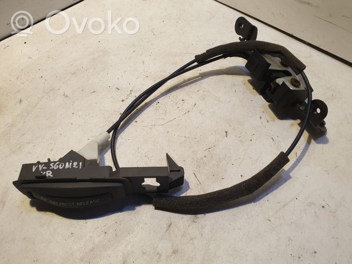 Volvo S60 Istuimen selkänojan lukituksen vastakappale 9188720