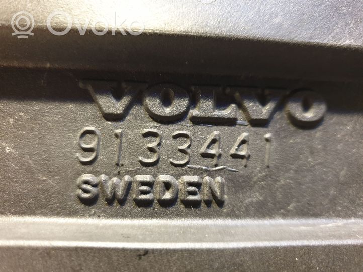 Volvo 850 Boîte de batterie 9133441