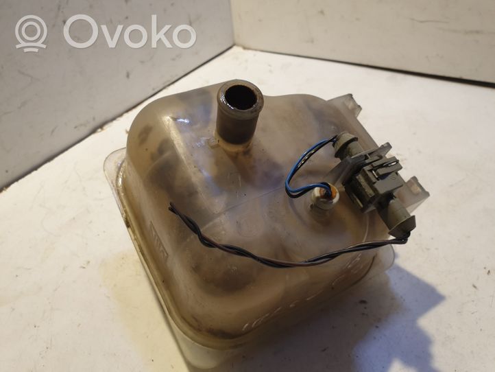 Volvo 850 Vase d'expansion / réservoir de liquide de refroidissement 9141031