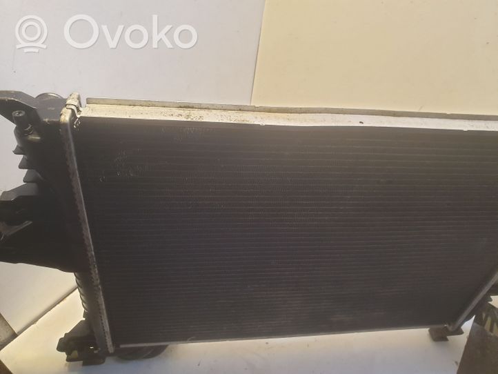 Volvo V70 Радиатор охлаждающей жидкости 