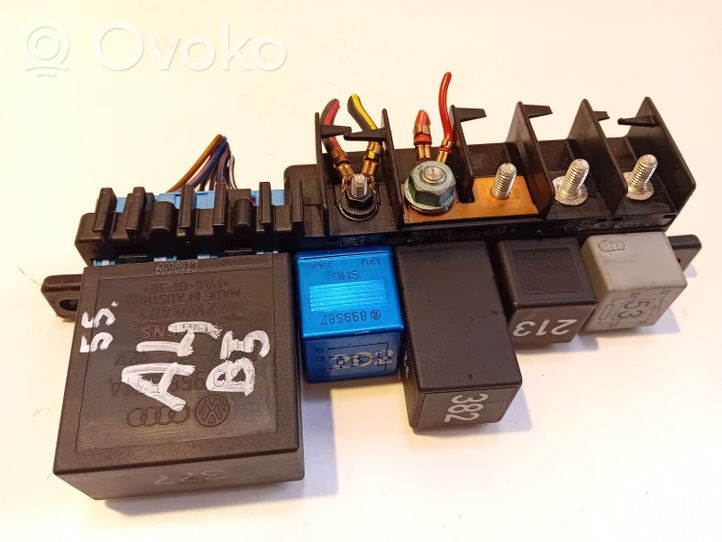 Audi A4 S4 B5 8D Fuse module 896083000