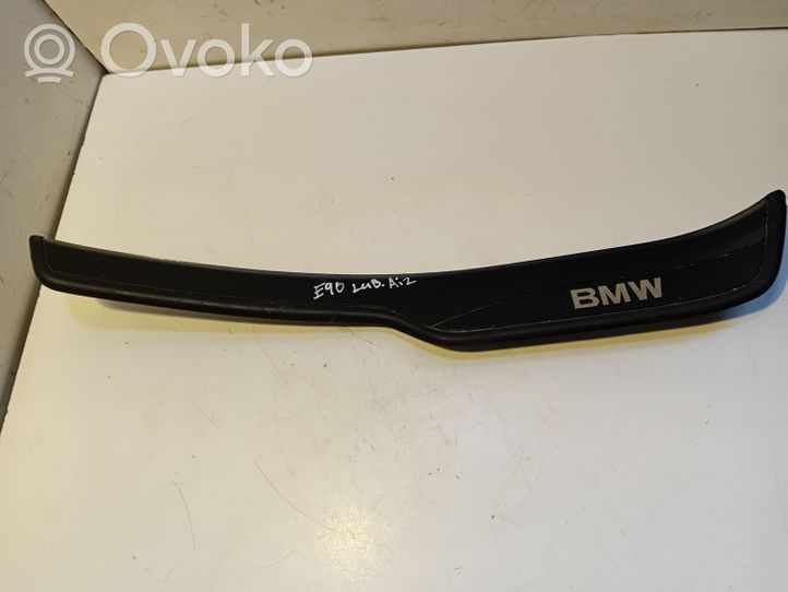 BMW 3 E90 E91 Aizmugurējā sliekšņa dekoratīvā apdare (iekšējā) 51477060286