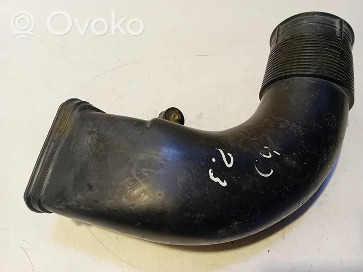 Audi A6 S6 C4 4A Oro paėmimo kanalo detalė (-ės) 4A0129643C