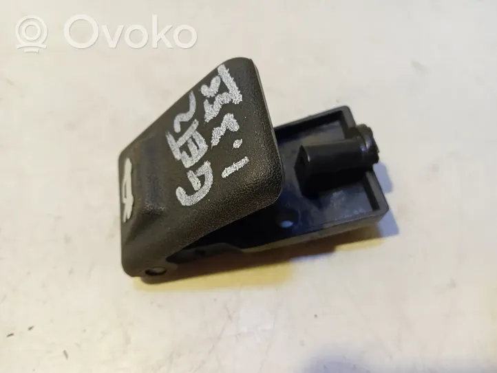 Hyundai Getz Poignée, déverrouillage du capot moteur 81181