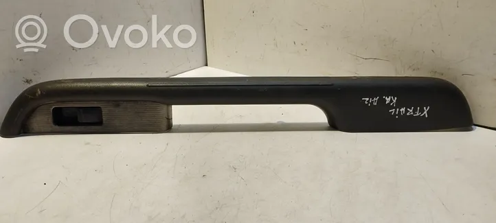 Nissan X-Trail T30 Support bouton lève vitre porte arrière 829498H300X