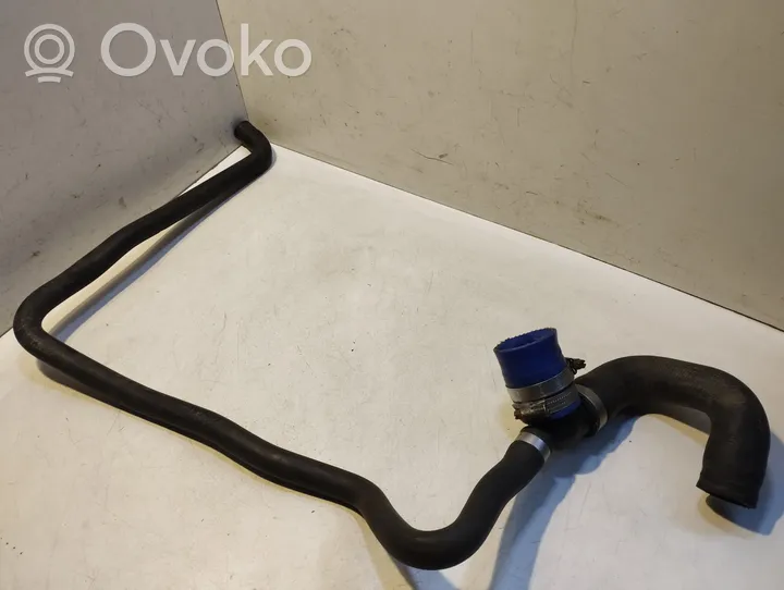 Opel Astra H Engine coolant pipe/hose 13118272BB