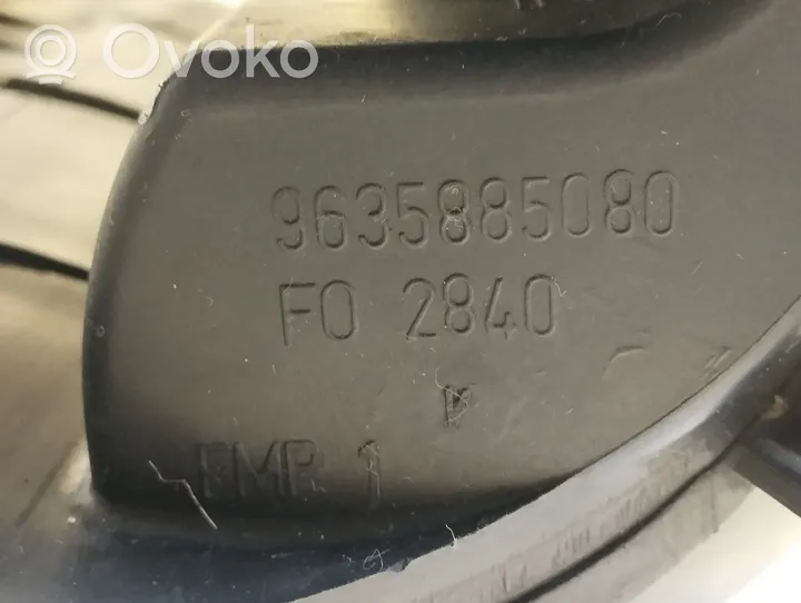 Citroen Xsara Picasso Kolektor ssący 9635885080