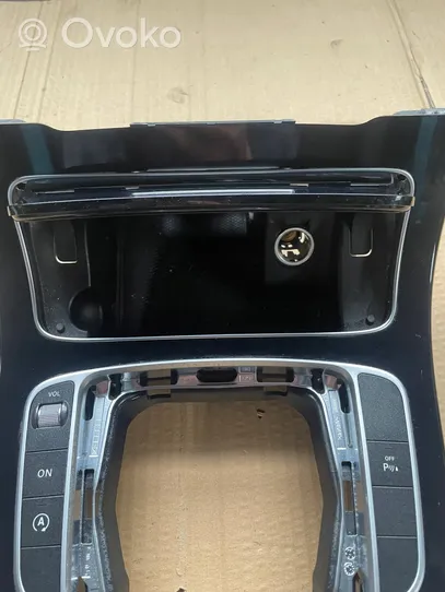 Mercedes-Benz C W205 Garniture de panneau console centrale 2056805807