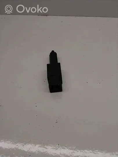 Renault Koleos I Clutch pedal sensor 