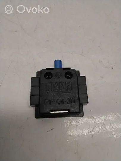 Peugeot 508 Antenna control unit 9815467480