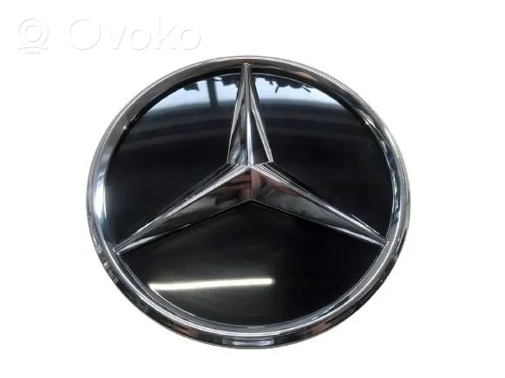 Mercedes-Benz EQB Mostrina con logo/emblema della casa automobilistica A0008880400