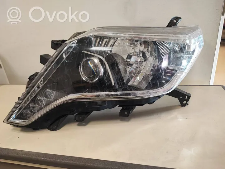 Toyota Land Cruiser (J150) Lampa przednia 8118560J20