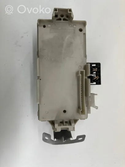 Mitsubishi Grandis Module de fusibles 91840W