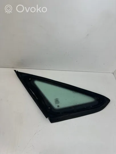 Ford Focus Front triangle window/glass DOT376M2H4
