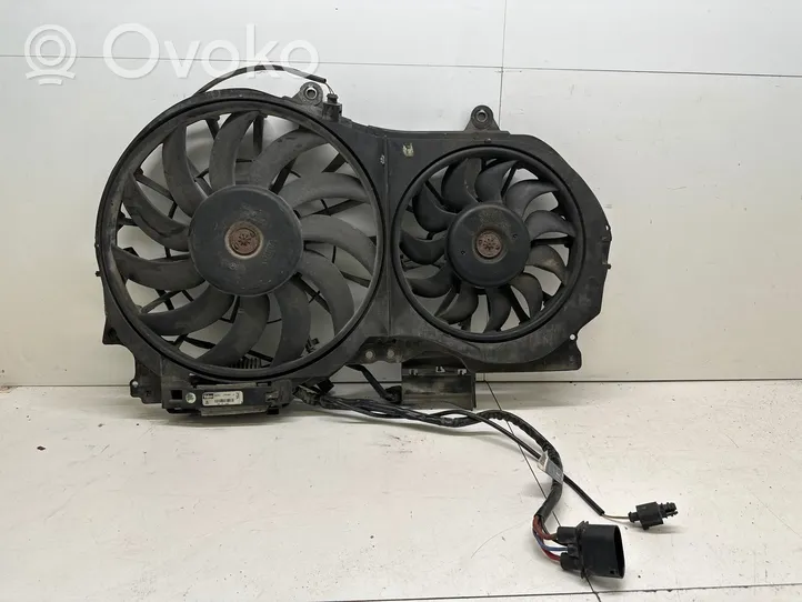 Audi A4 S4 B6 8E 8H Elektryczny wentylator chłodnicy 8E0121205M