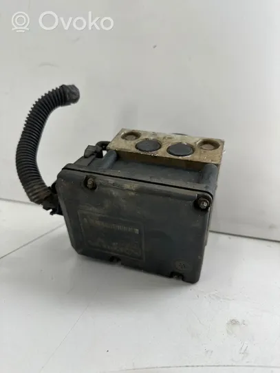 Volvo S70  V70  V70 XC ABS Pump 9467581