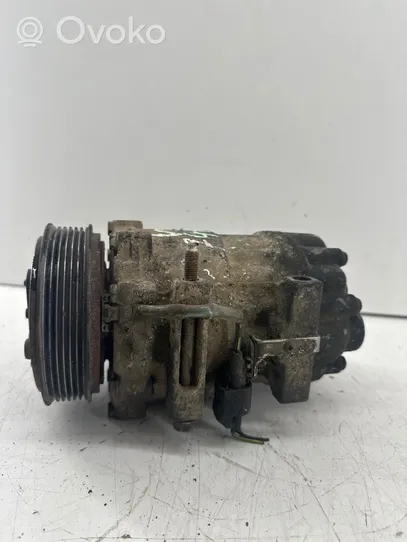 Volvo V50 Ilmastointilaitteen kompressorin pumppu (A/C) 3011610324