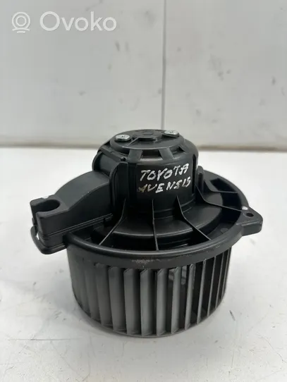 Toyota Avensis T250 Pečiuko ventiliatorius/ putikas MF0160700610