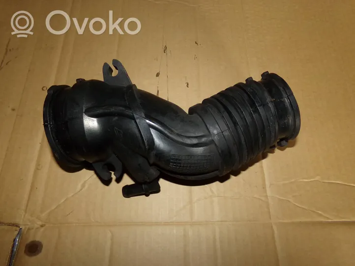 Renault Clio III Air intake hose/pipe 8200424266