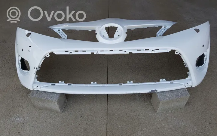 Toyota Verso Priekinis bamperis 521190F120