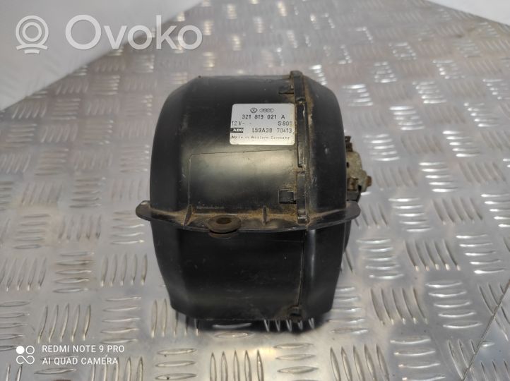 Audi 80 90 B2 Elektryczny wentylator chłodnicy 321819021A