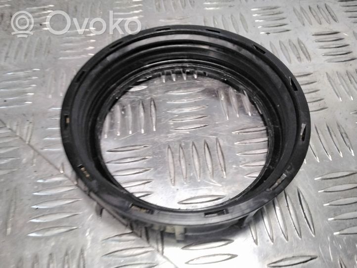 Seat Ibiza IV (6J,6P) Bague de verrouillage pour réservoir de carburant 447293A