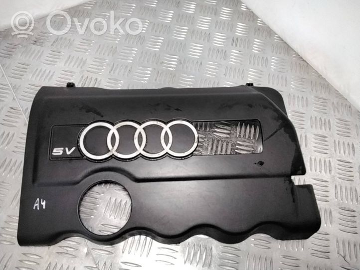 Audi A4 S4 B5 8D Variklio dangtis (apdaila) 058103724D