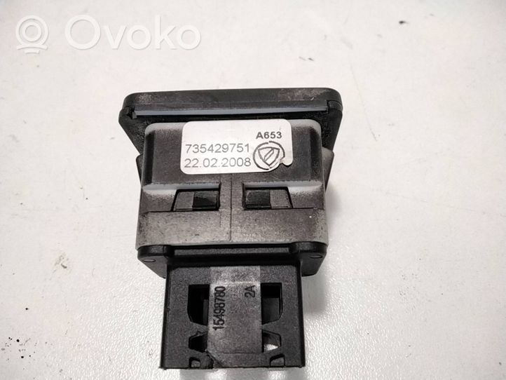Fiat Bravo USB-pistokeliitin 735429751