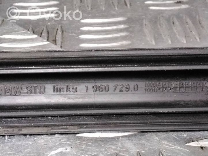 BMW 3 E36 Listwa / Nakładka na błotnik przedni 19607290