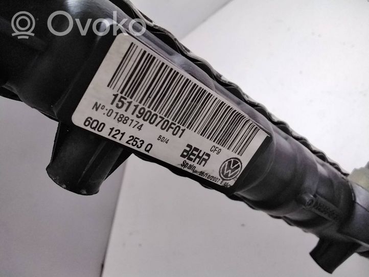 Volkswagen Polo IV 9N3 Radiatore di raffreddamento 6Q0121253Q